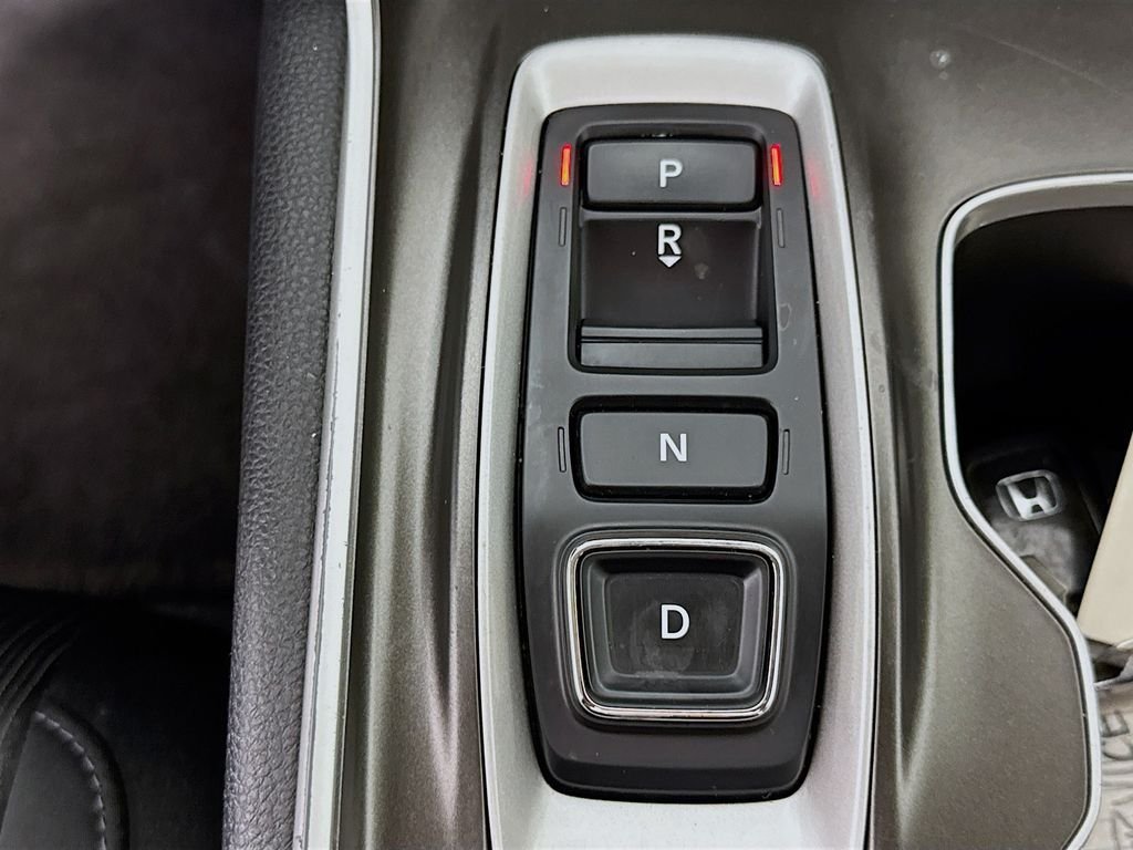 Certified Used 2021 Silver Honda EX image 22
