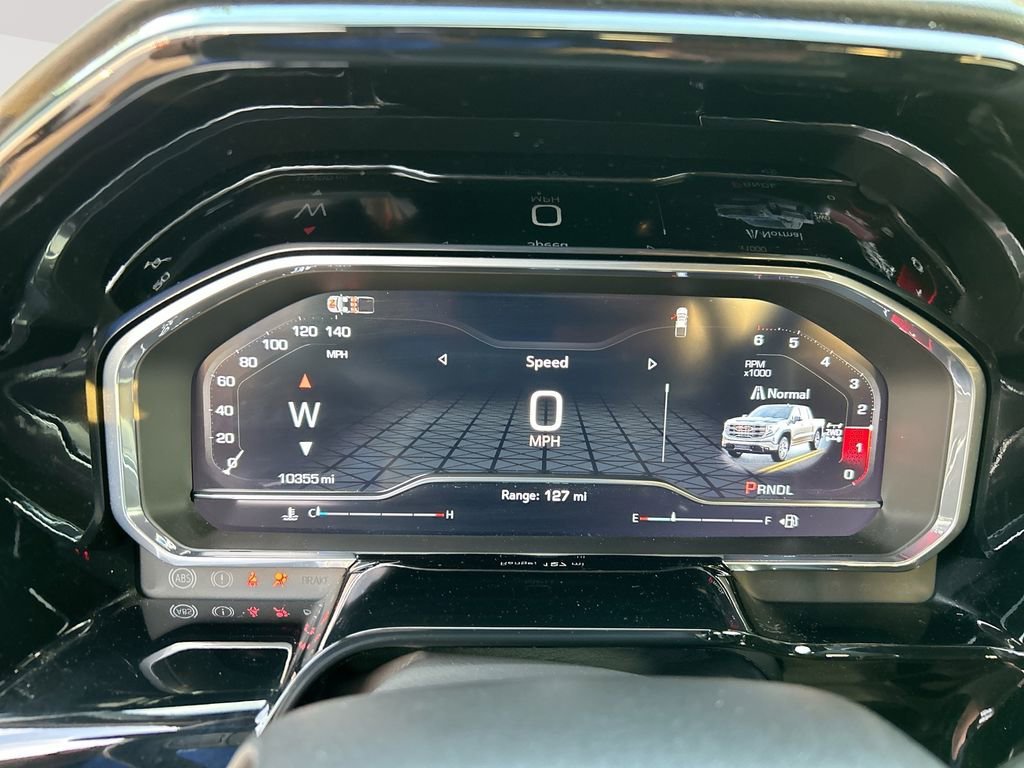 Used 2025 Summit White GMC Elevation image 15