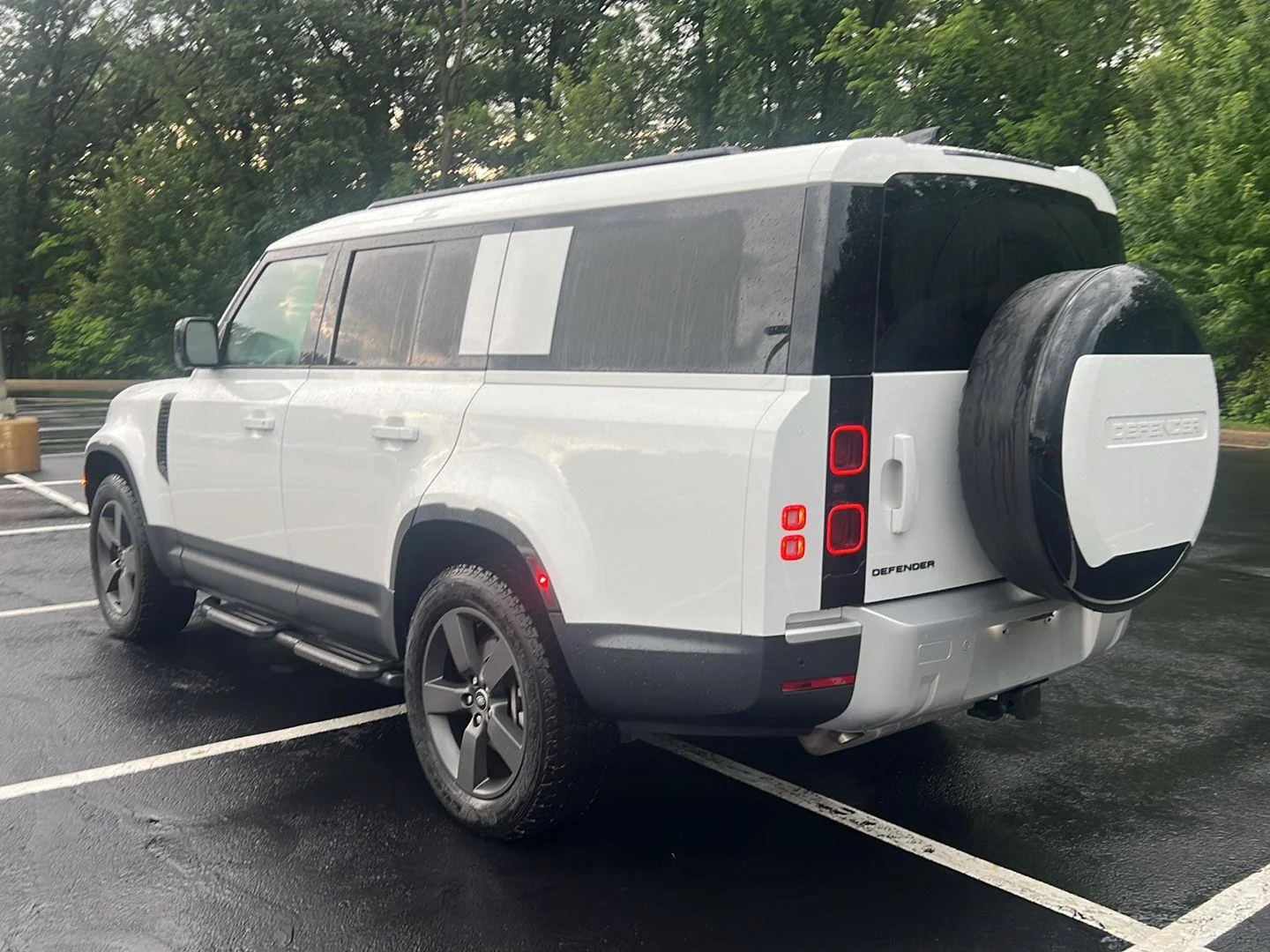 Used 2025  Land Rover 130 S image 3