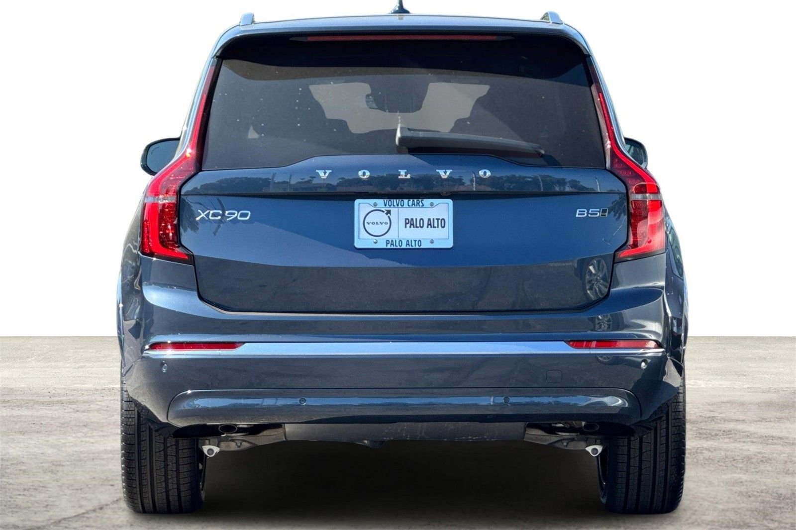 2026 Volvo XC90 Plus - Photo 7