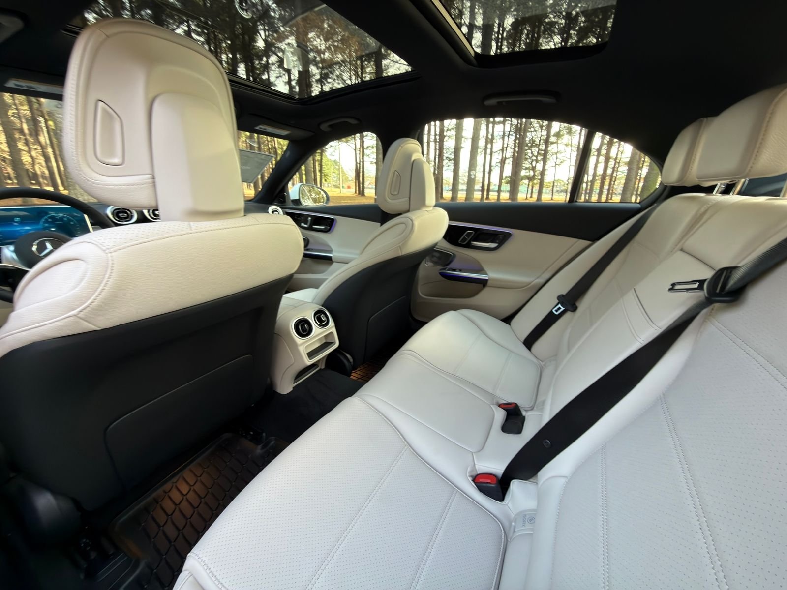New 2026 Polar White Mercedes-Benz C 300 image 15
