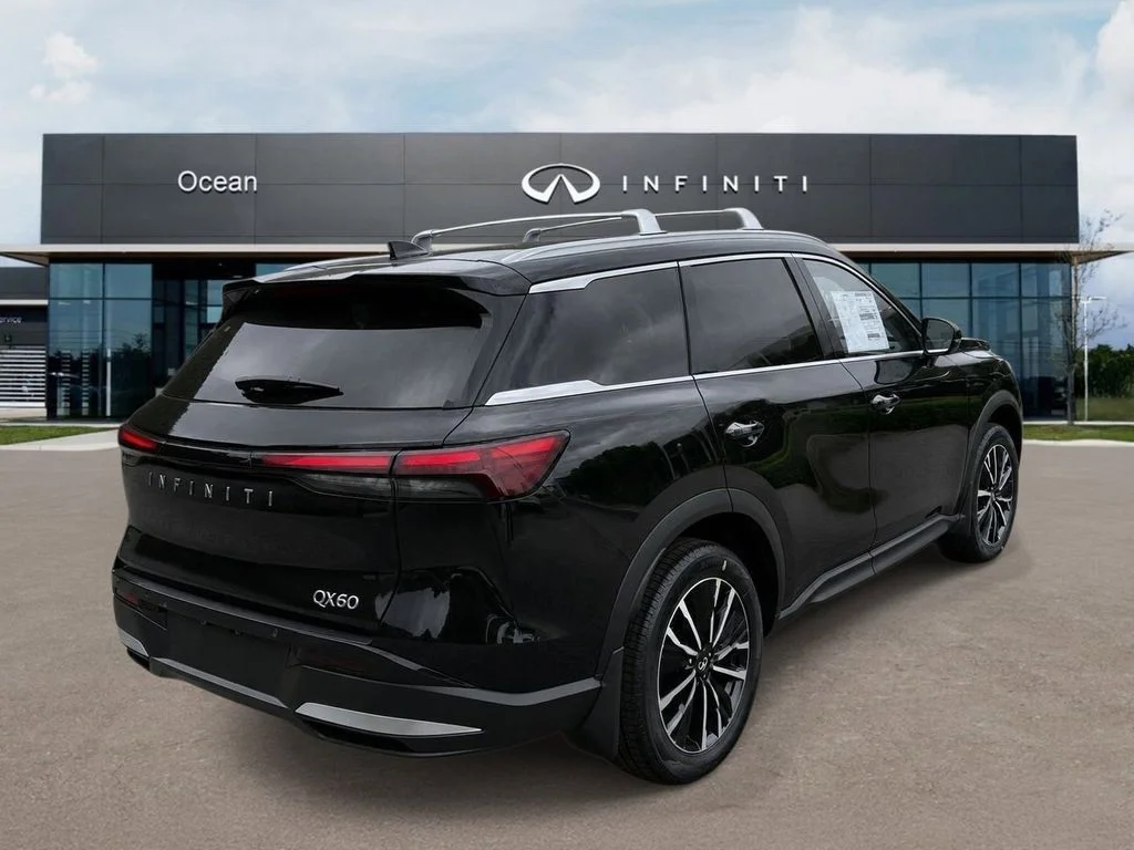 New 2027 MINERAL BLACK INFINITI Luxe FWD image 3