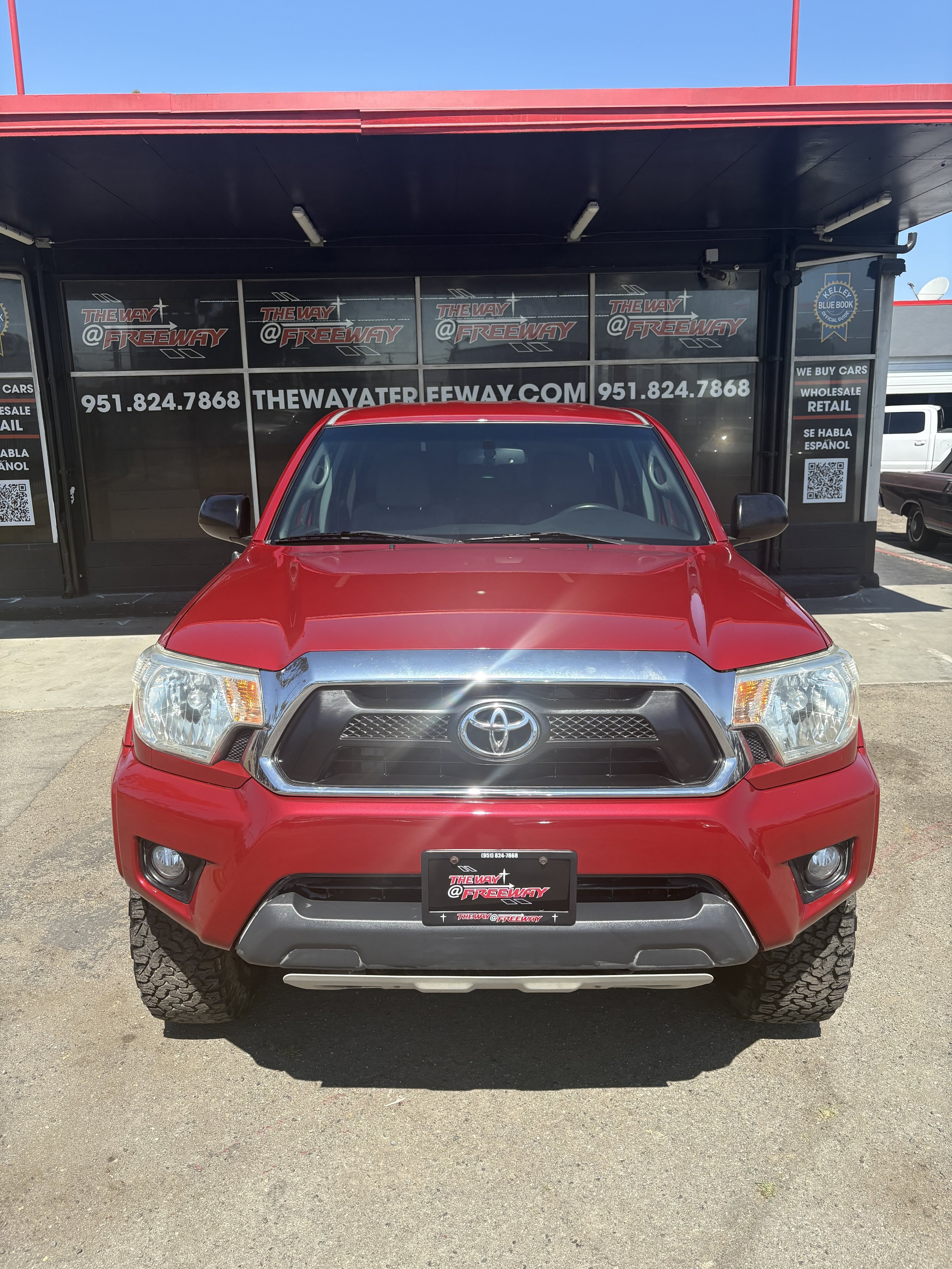 Used 2013 Toyota Tacoma PreRunner with VIN 3TMJU4GN2DM151992 for sale in Corona, CA