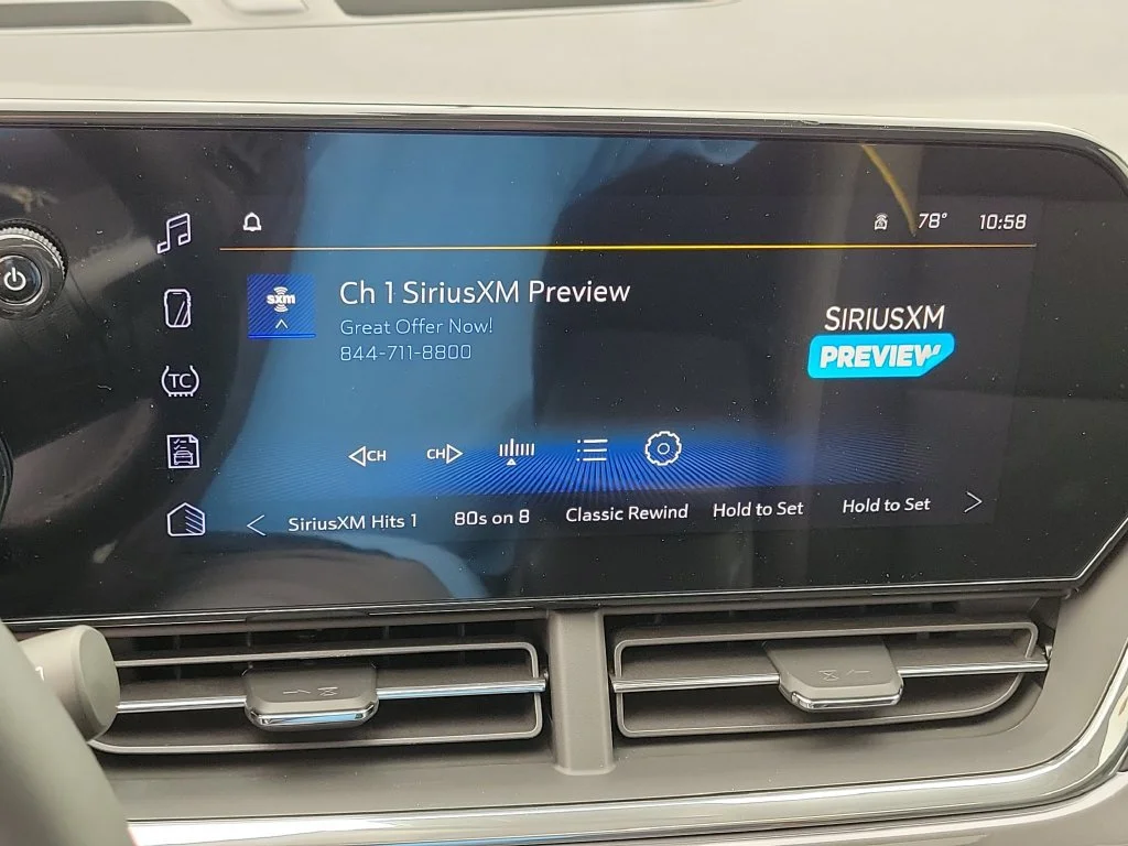 New 2026 Summit White Chevrolet ACTIV image 14