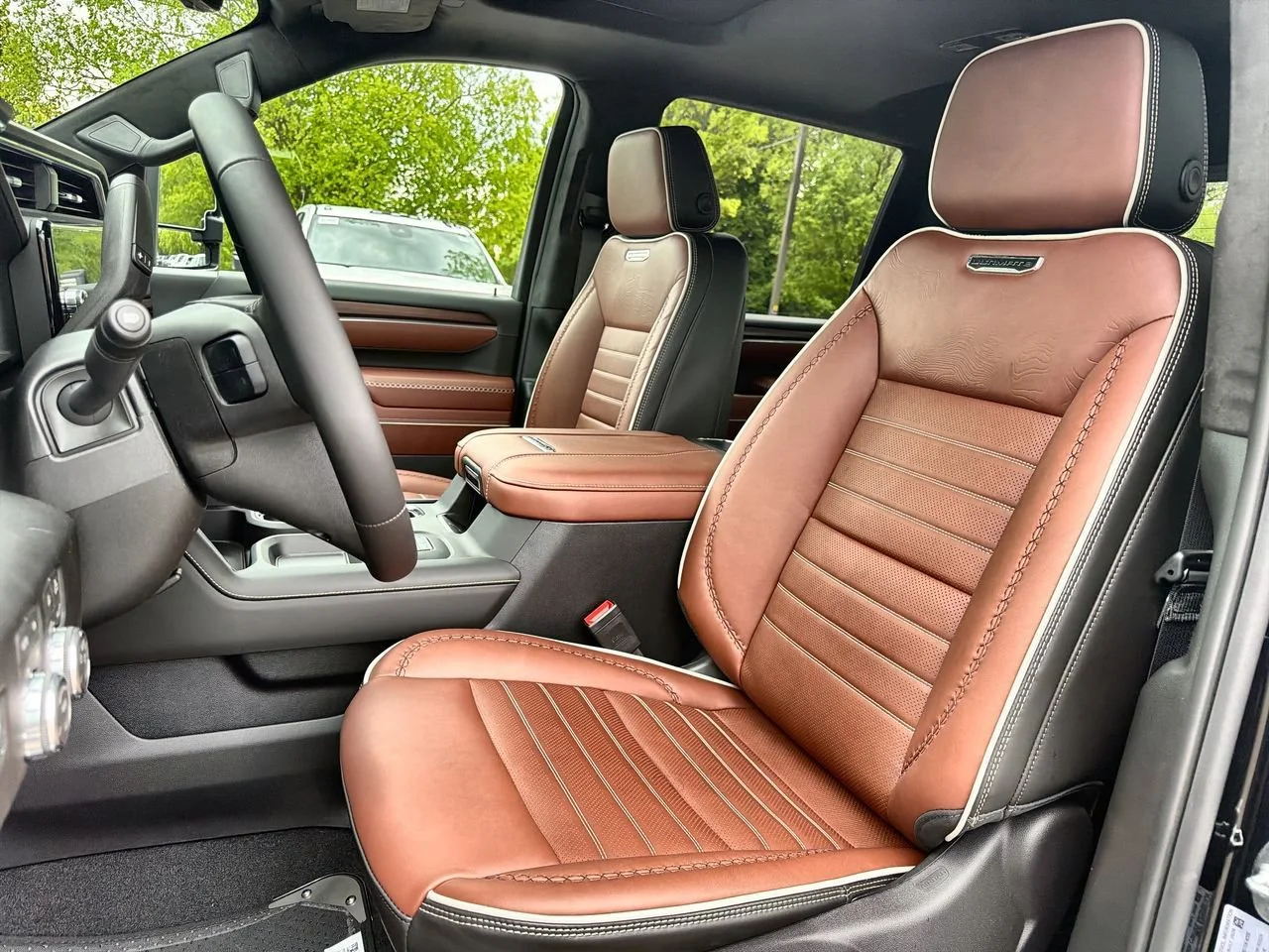 New 2026 Onyx Black GMC Denali Ultimate image 16