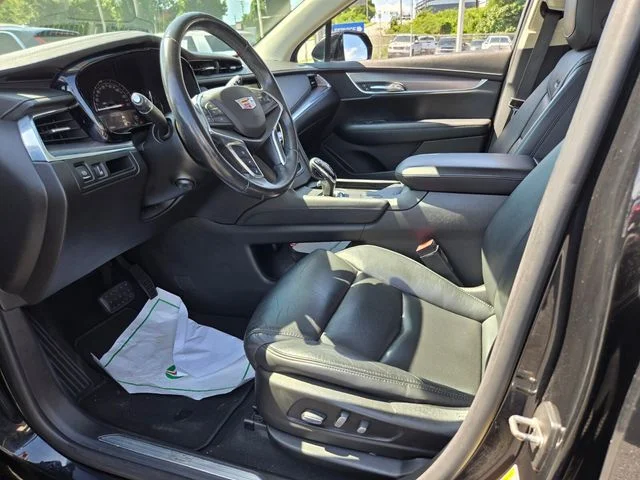 Used 2018 Black Cadillac Luxury image 10