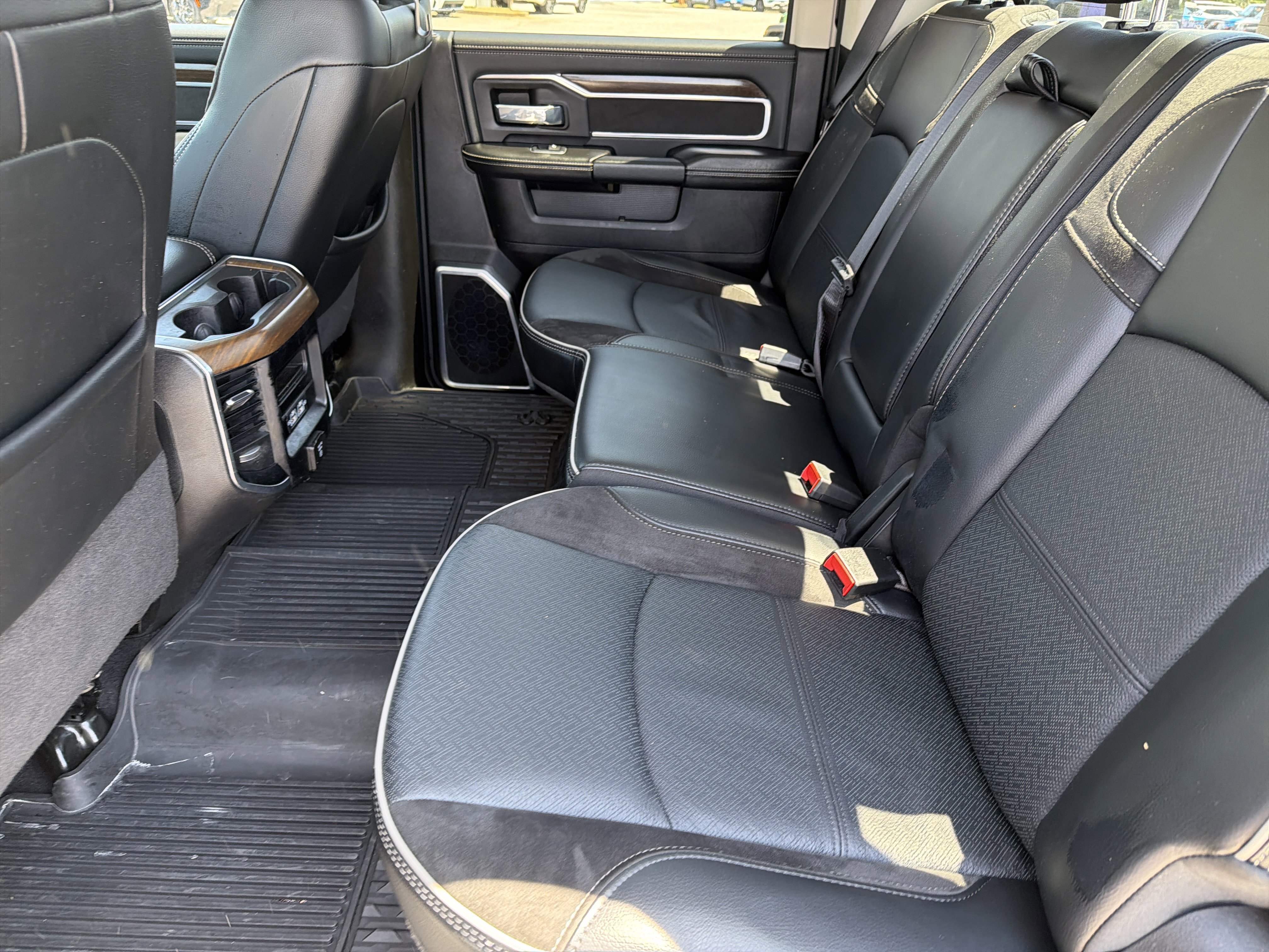 Used 2024 Granite Crystal Metallic Clearcoat Ram Laramie image 21