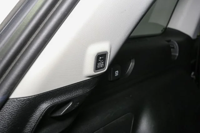 Used 2023 White Jeep 4xe image 12