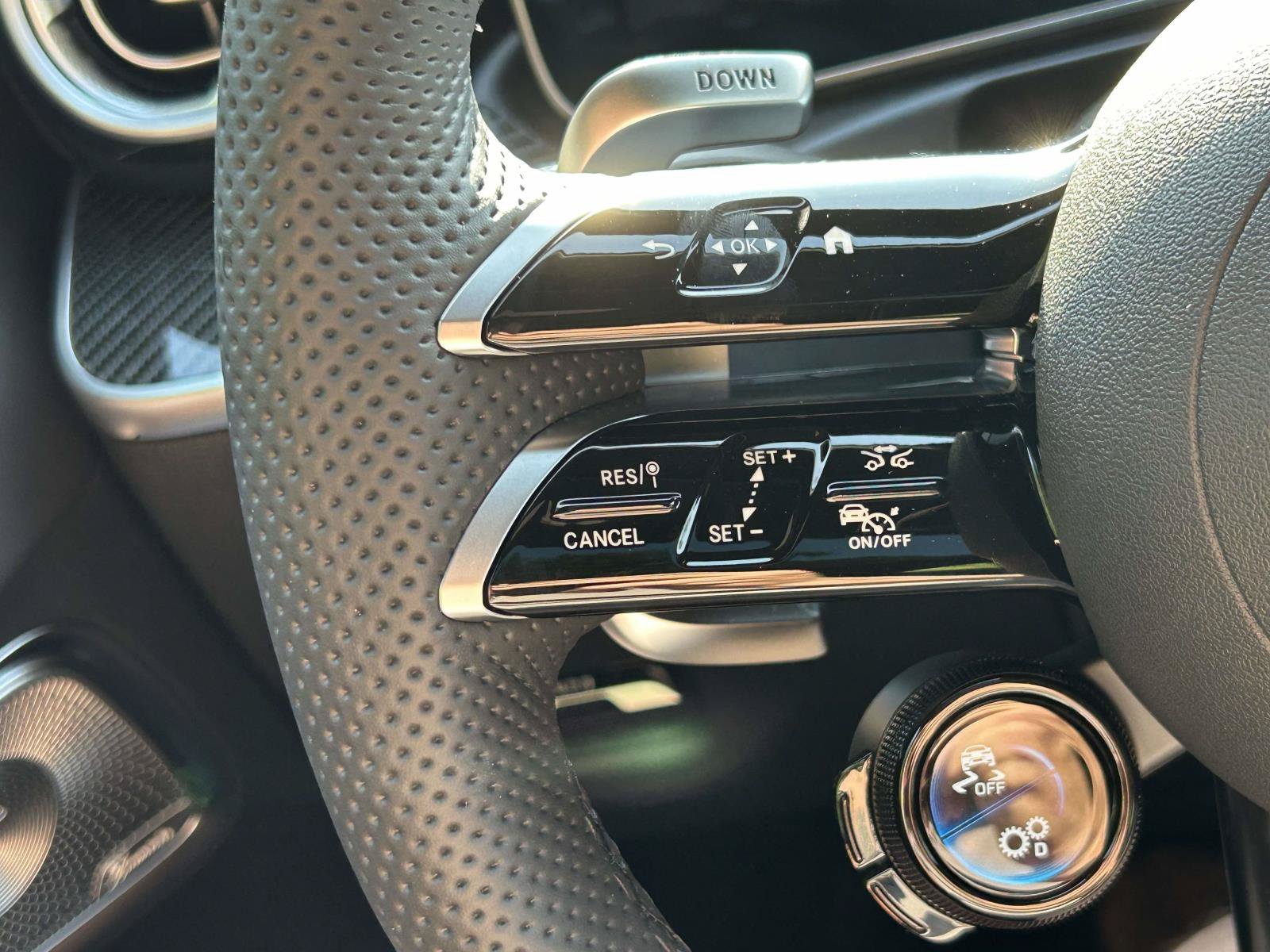 New 2027 MANUFAKTUR exclusive graphite grey magno Mercedes-Benz AMG® CLE 53 4MATIC®+ Coupe image 26