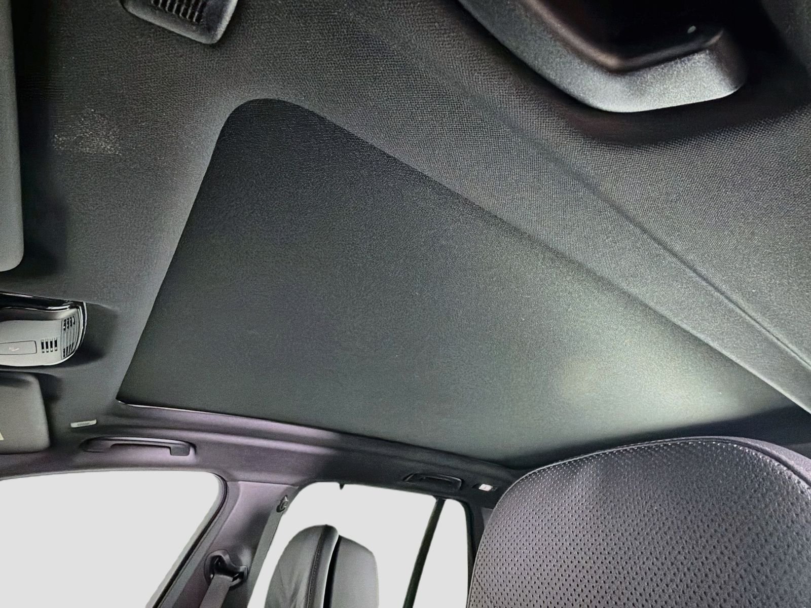 2026 BMW X5 M60i - Photo 23