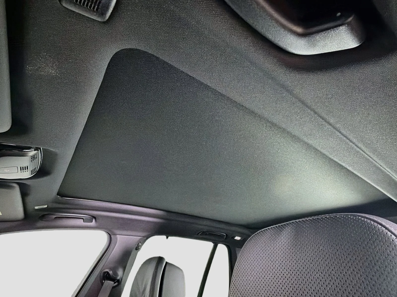 New 2026 Dravit Grey Metallic BMW M60i image 23