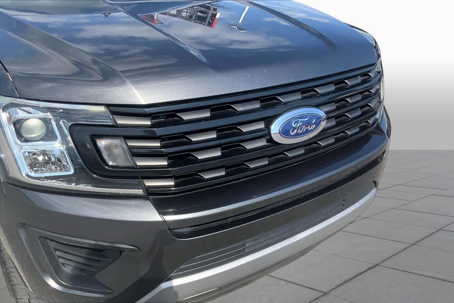 Used 2020 Magnetic Metallic Ford XLT image 29