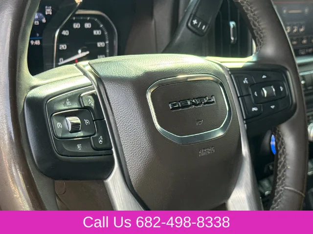 Used 2023 White GMC Denali image 29