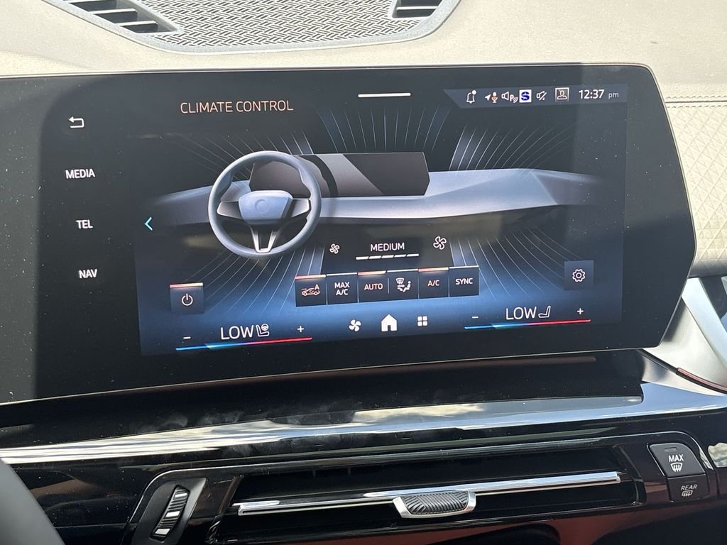New 2026 Vegas Red Metallic BMW xDrive28i image 17