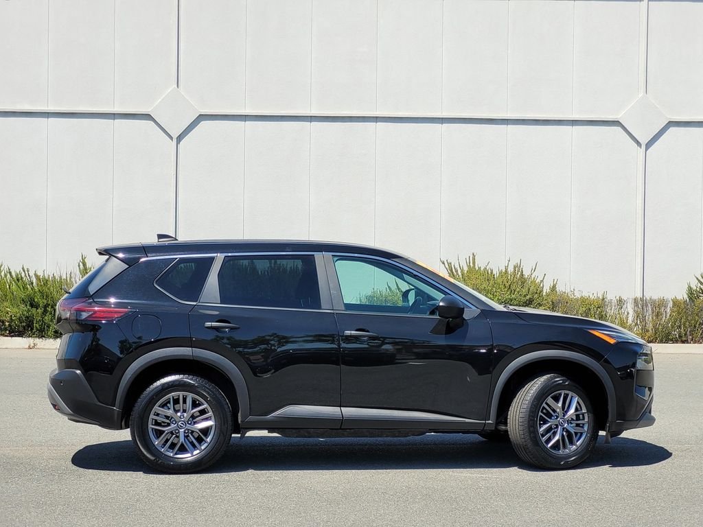 Used 2023 Black Nissan S image 3
