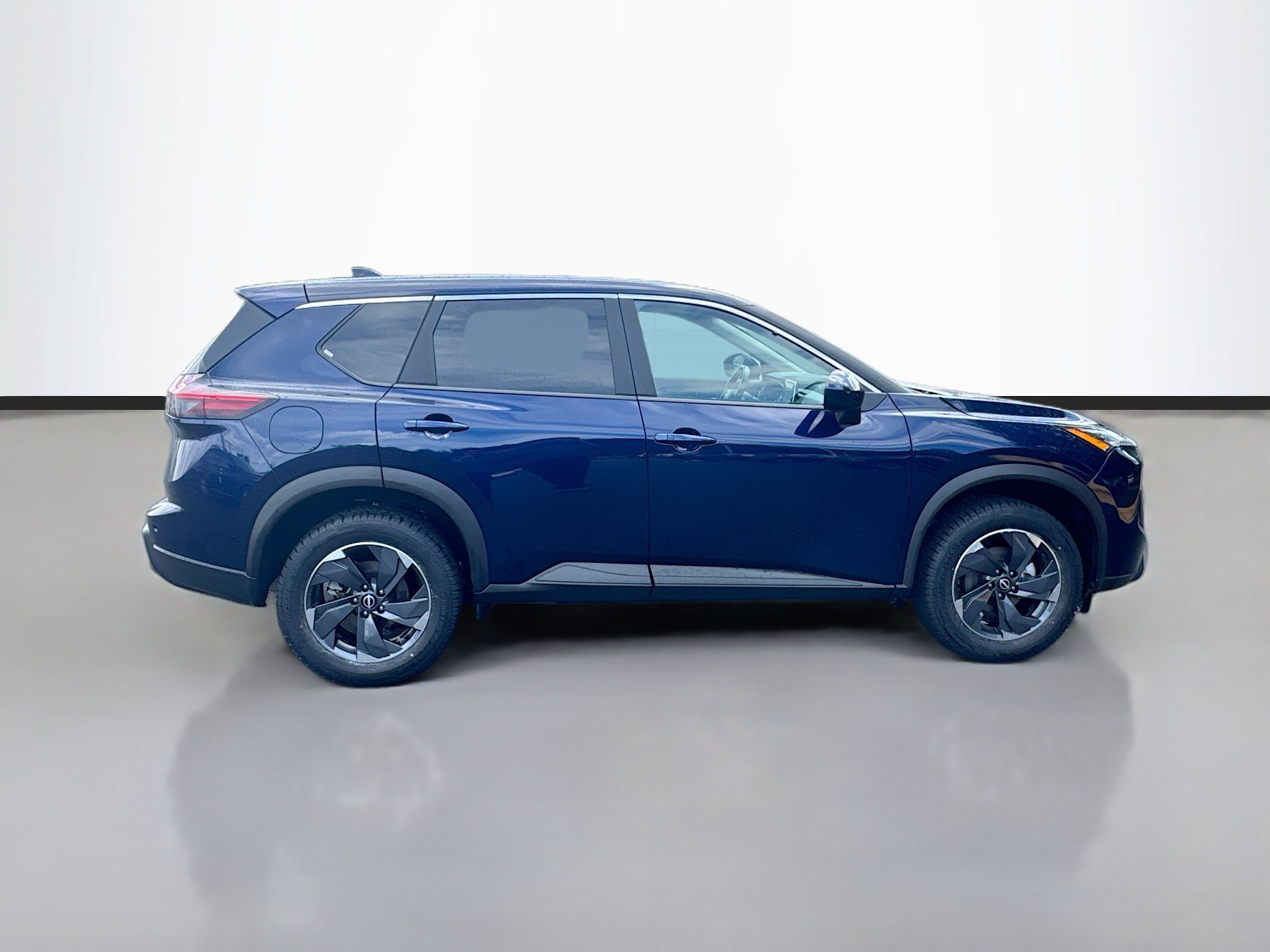 Used 2025 Deep Ocean Blue Pearl Nissan SV image 8