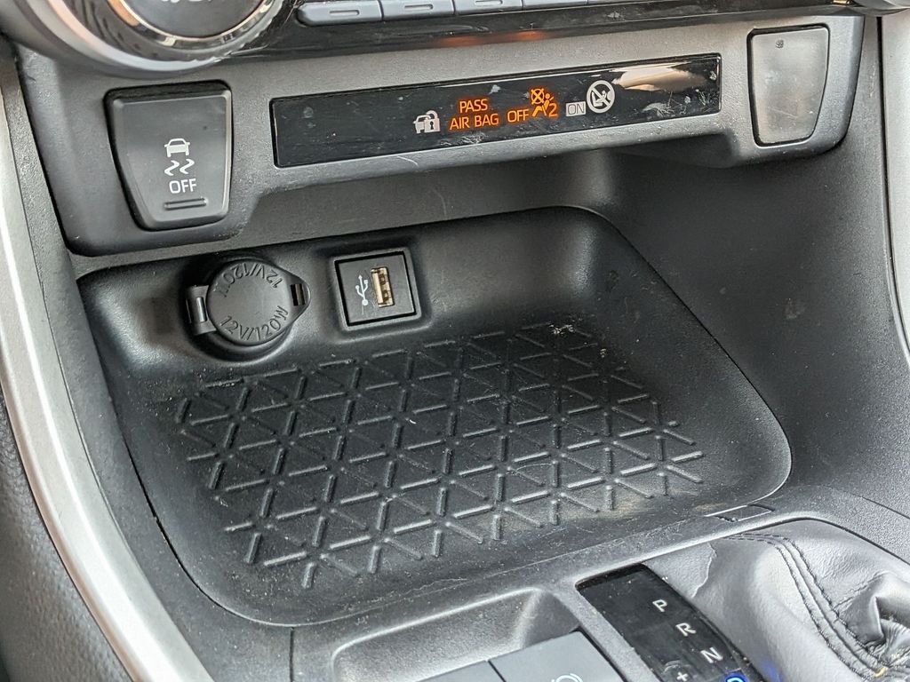 Certified Used 2025 Silver Toyota XLE image 24