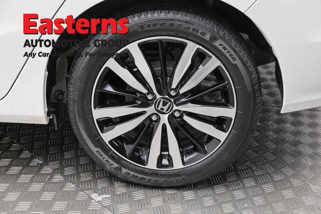 Used 2020 White Honda EX image 8