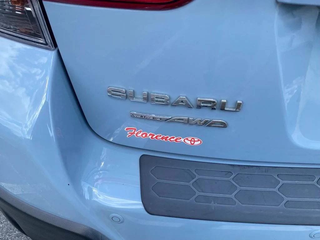 Used 2019 Gray Subaru 2.0i Limited image 13