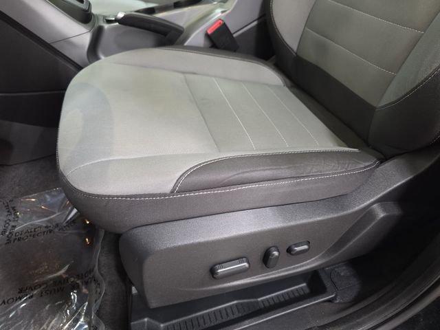 Used 2015 Black Ford SE image 29