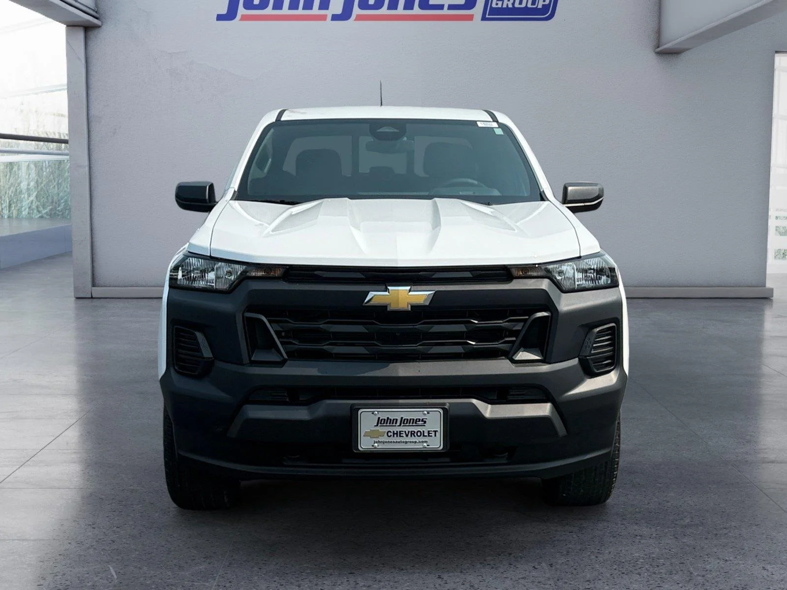 New 2026 Summit White Chevrolet WT image 8