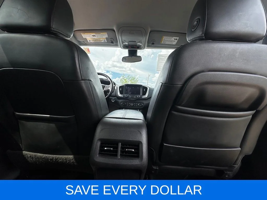 Used 2022  GMC SLT image 18