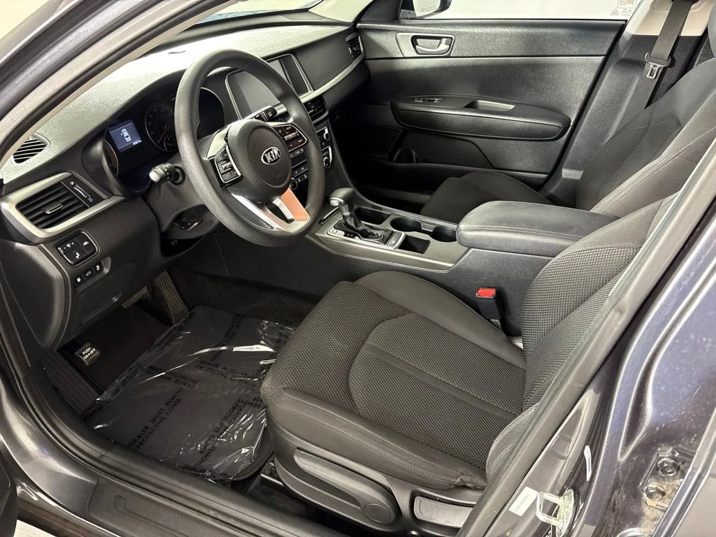 Certified Used 2019 Platinum Graphite Kia LX image 25
