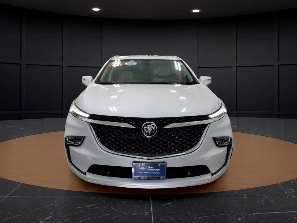 Certified Used 2024 White Buick Avenir image 2