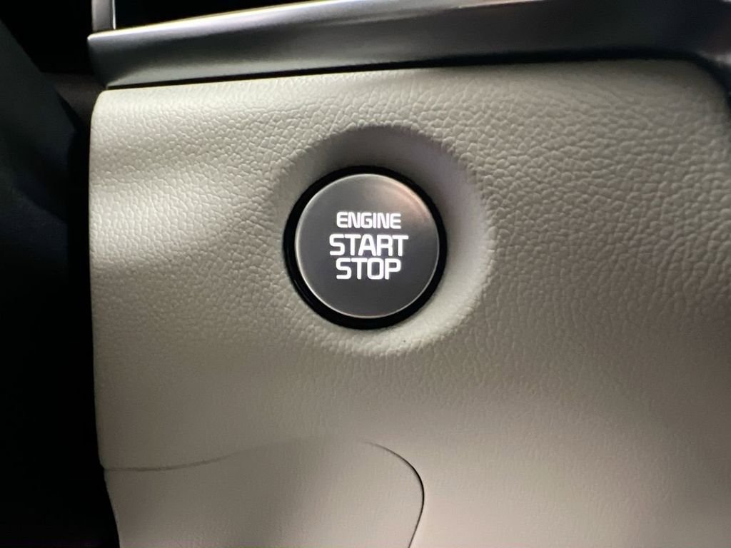 New 2026 Wolf Gray Kia S image 23