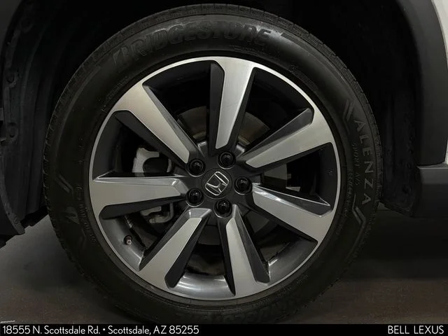 Used 2024 White Honda Touring image 10