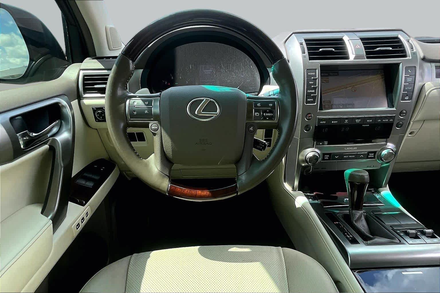 Used 2017 Black Onyx Lexus Premium image 6