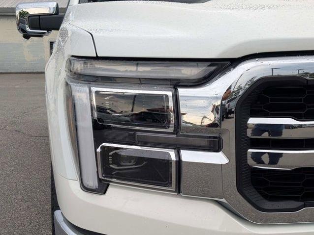 New 2026 Star White Metallic Tri-Coat Ford Lariat® image 10