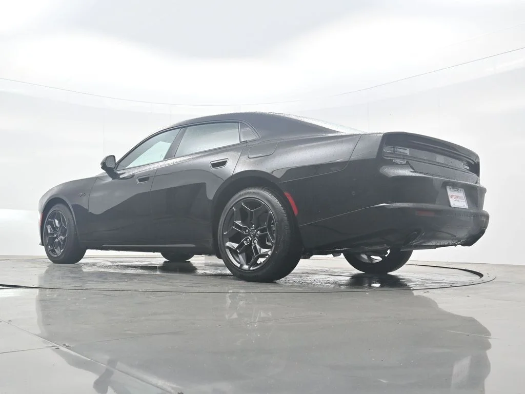 New 2026 Diamond Black Crystal Pearlcoat Dodge R/T image 41