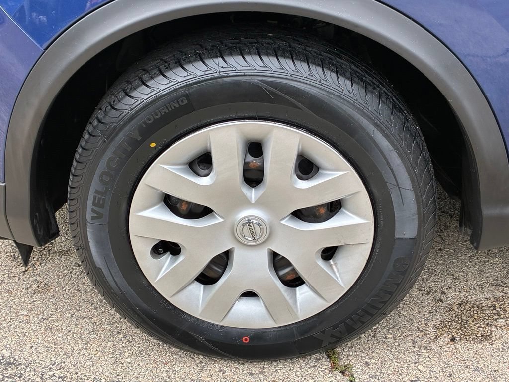 Used 2019 Blue Nissan S image 14