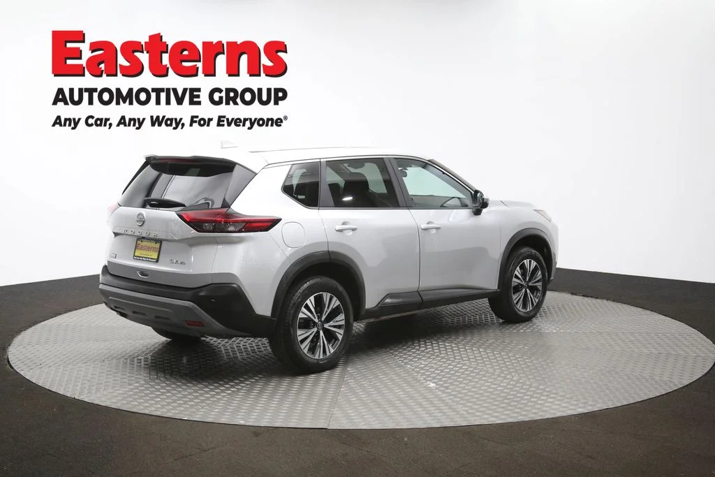 Used 2022 Silver Nissan SV image 42