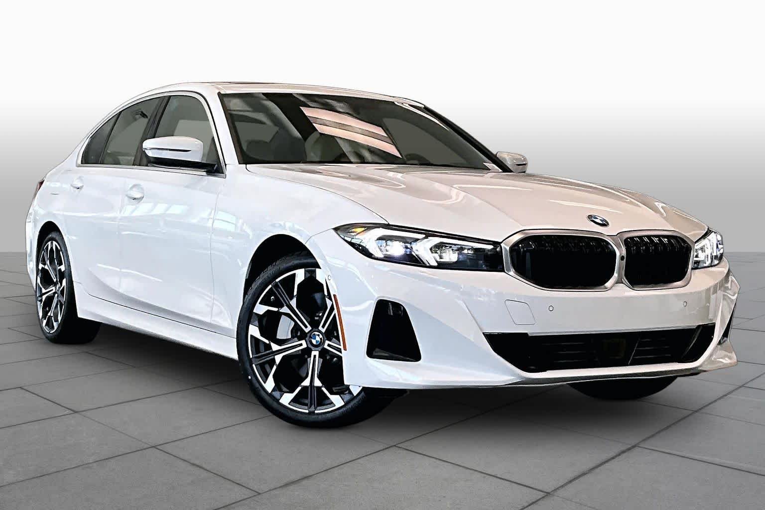 New 2026 Alpine White BMW 330i NA image 2