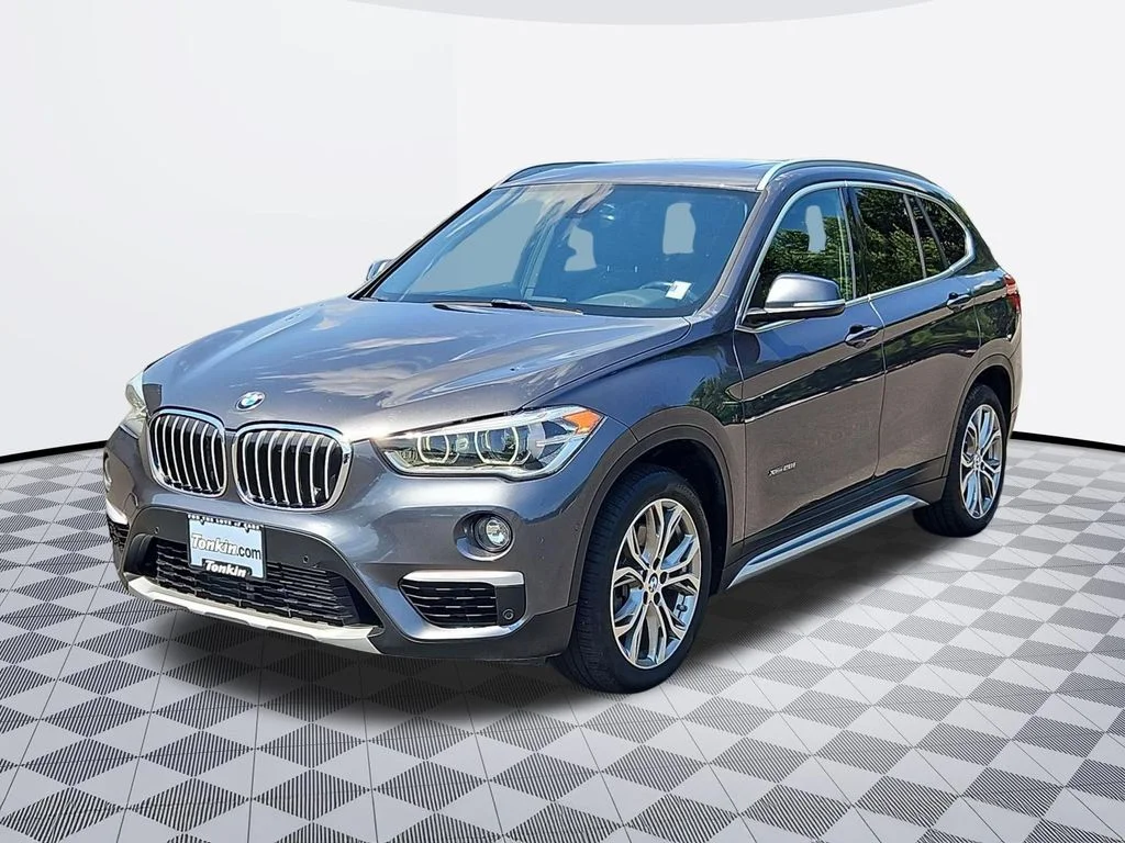 Used 2017 Mineral Gray Metallic BMW xDrive28i image 2