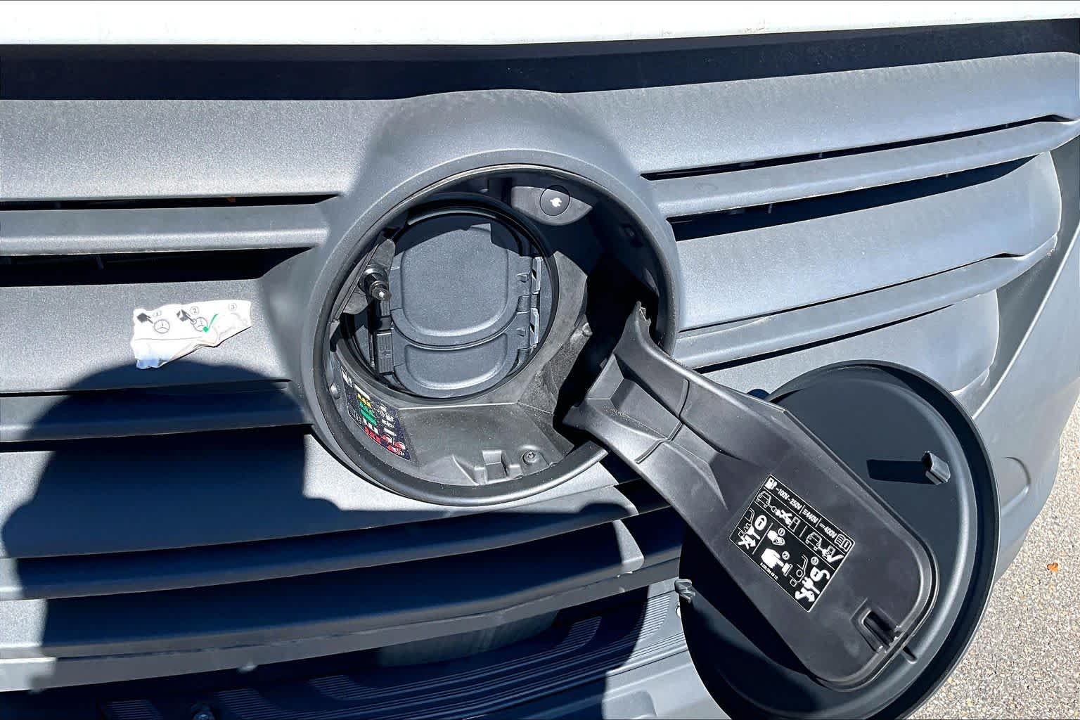 New 2025 Arctic+White Mercedes-Benz  image 16