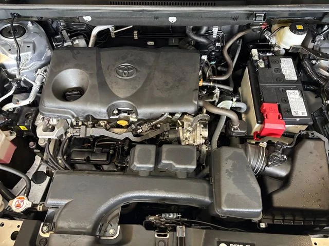 Used 2024 Silver Toyota XLE image 27