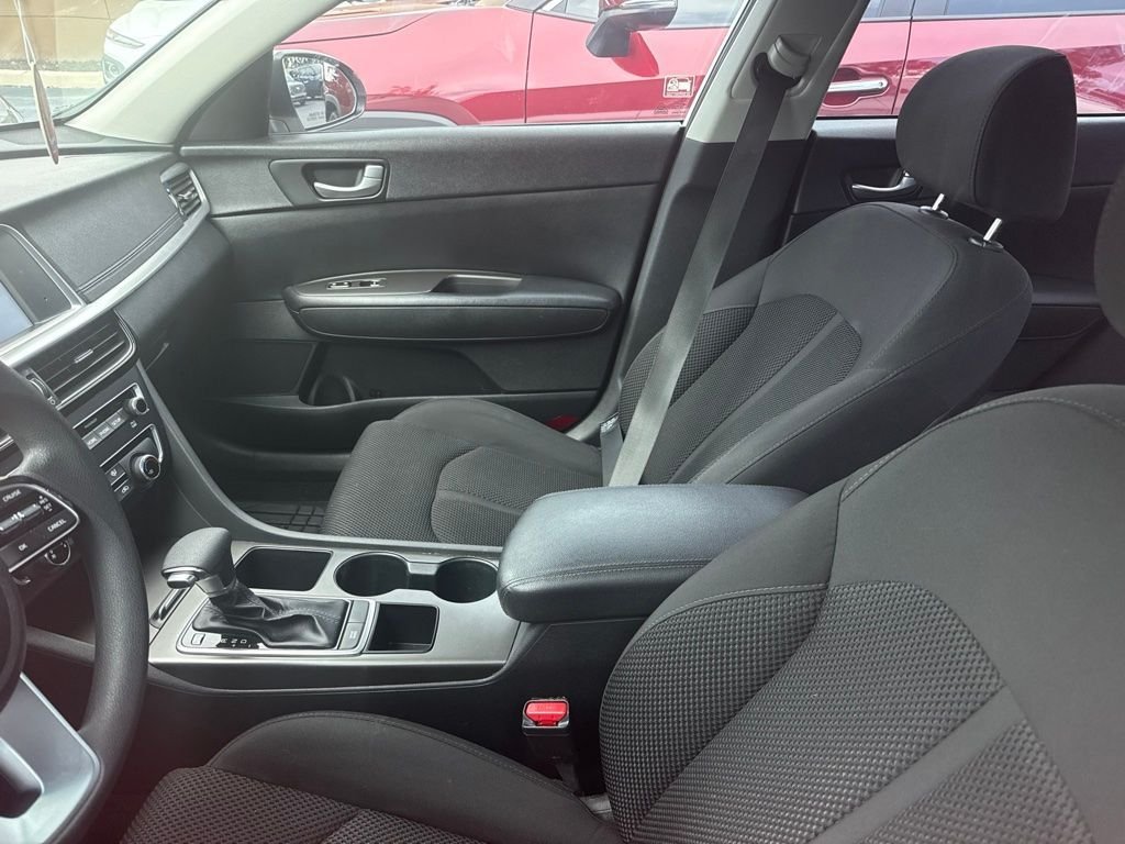 2019 Kia Optima LX - Photo 15