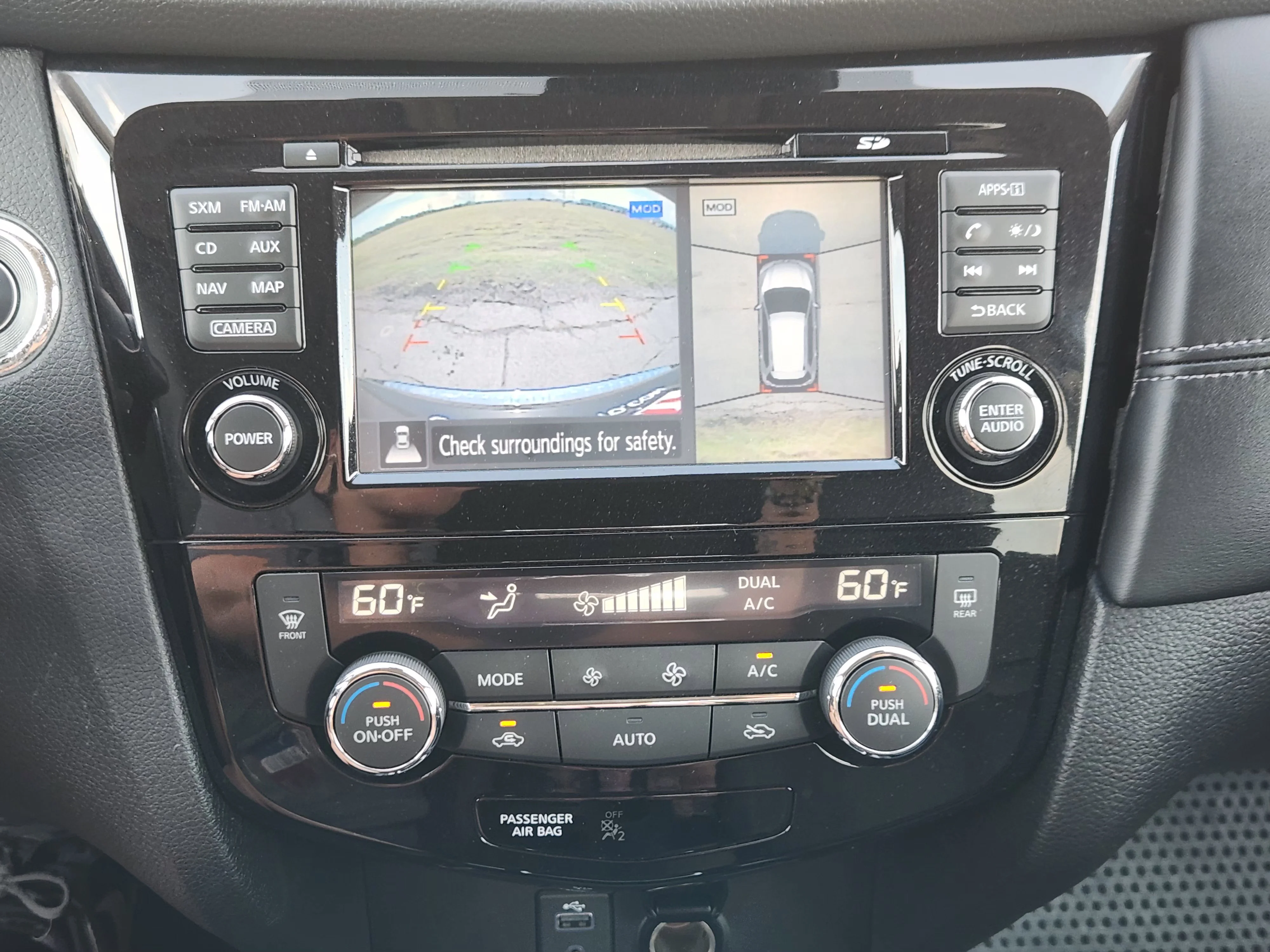 Used 2017 Magnetic Black Nissan SL image 19