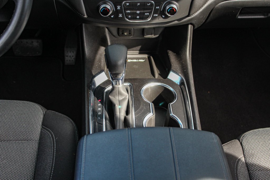Used 2023 MOSAIC BLACK METALLIC Chevrolet LT Cloth image 21