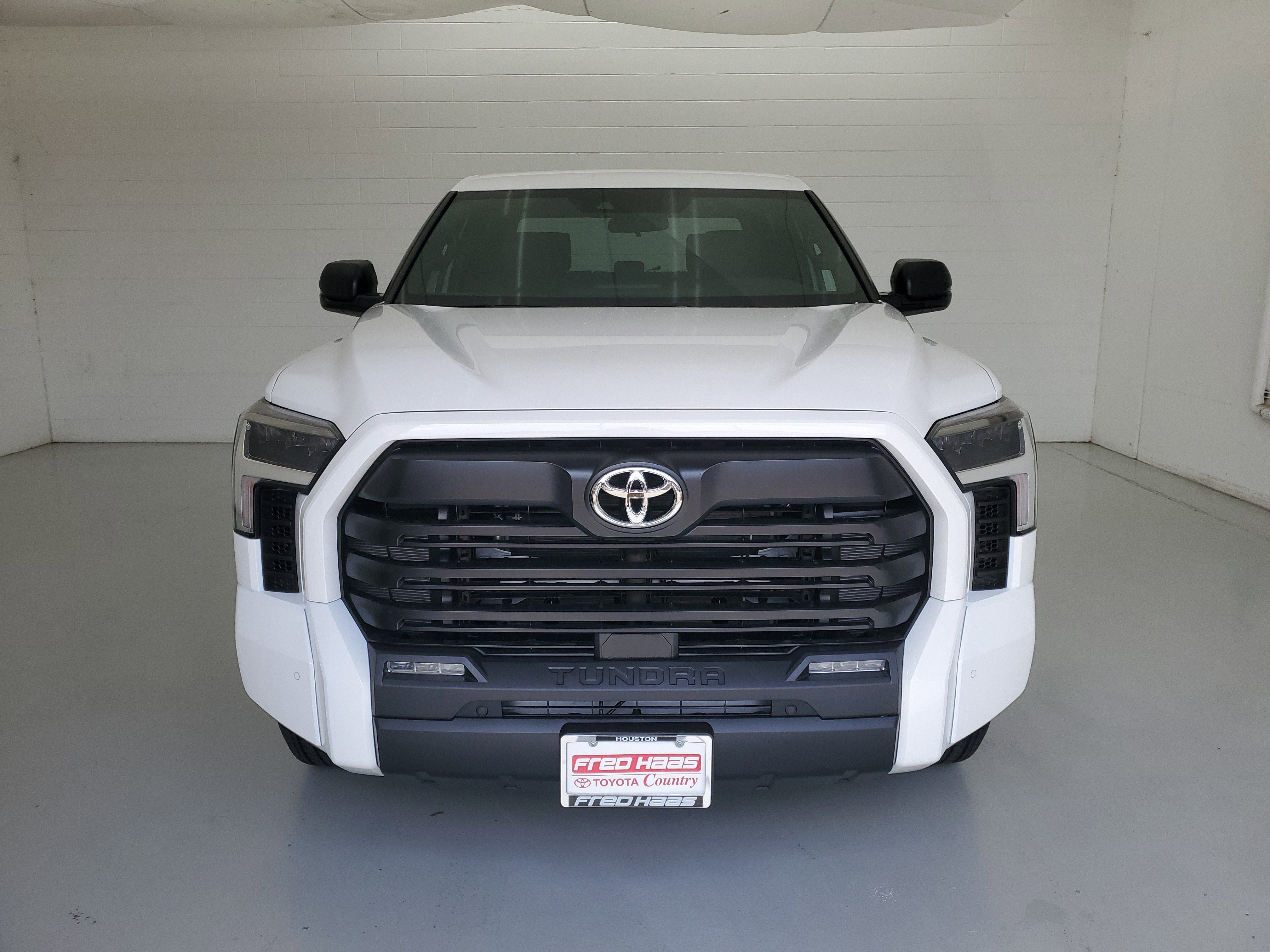 New 2026 Ice Cap Toyota  SR5 image 3