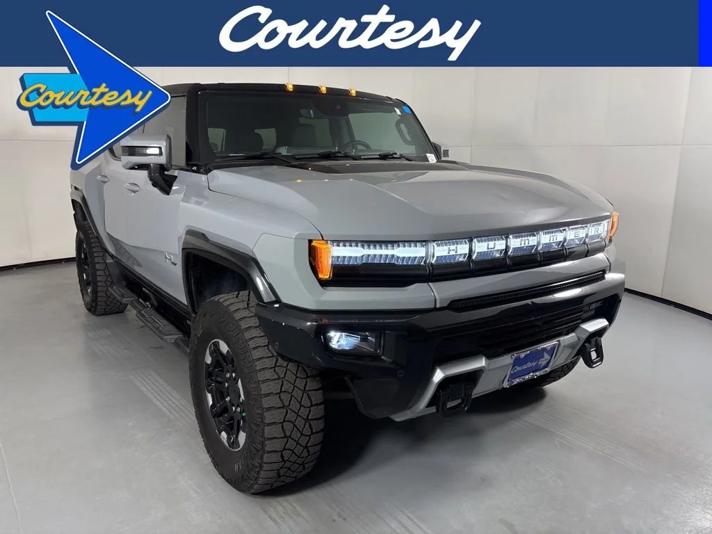 2024 GMC Hummer EV 2X SUV's photo