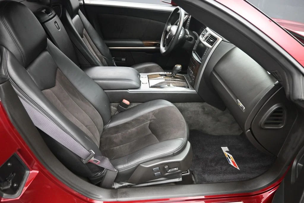 Used 2007 Red Cadillac Base image 9