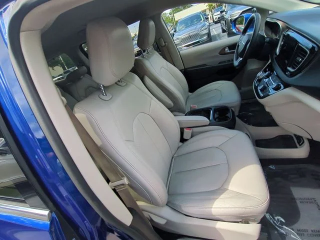 Used 2019 Blue Chrysler Touring L image 34