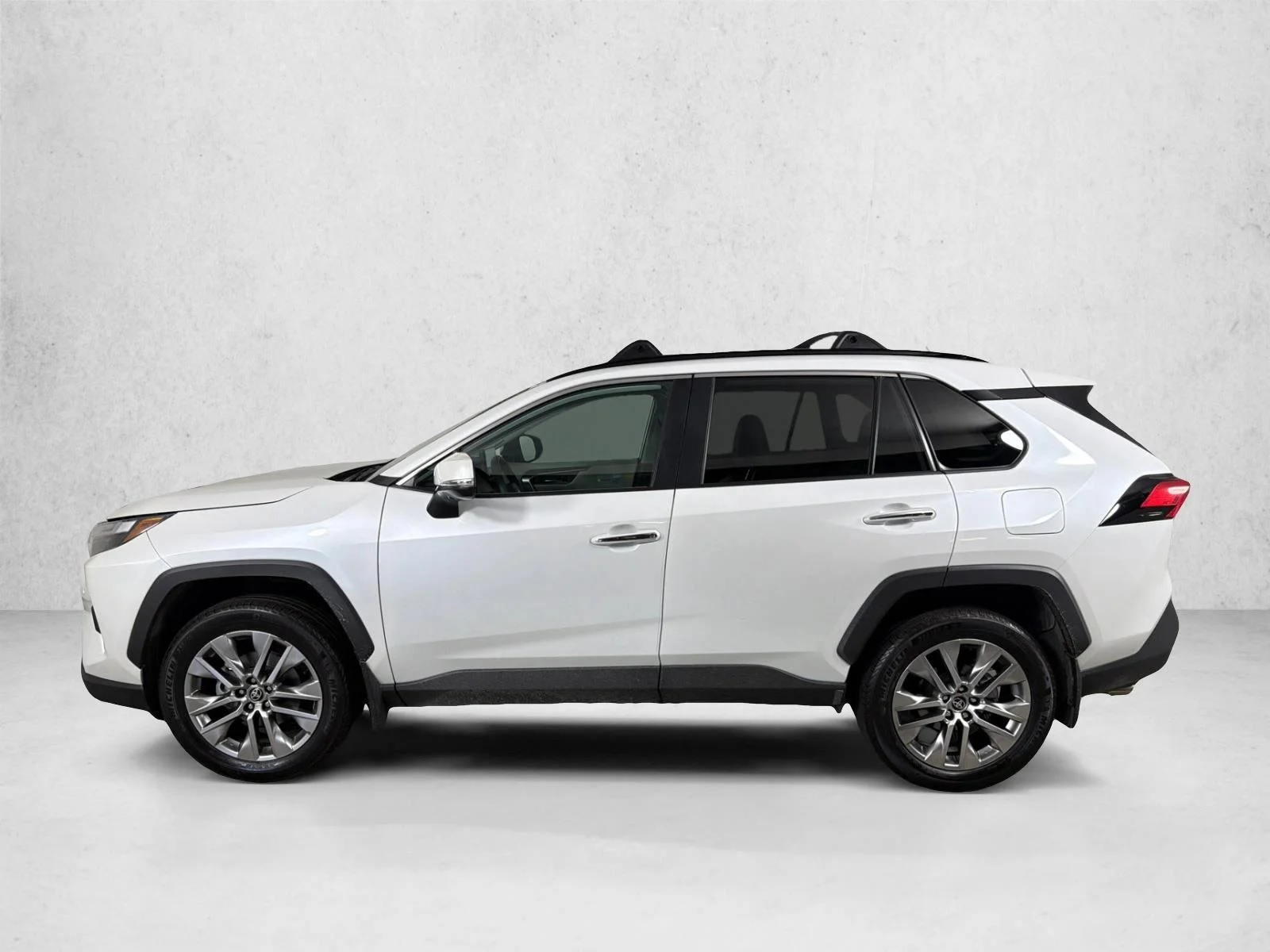 Used 2024 Wind Chill Pearl [ Toyota Limited image 7