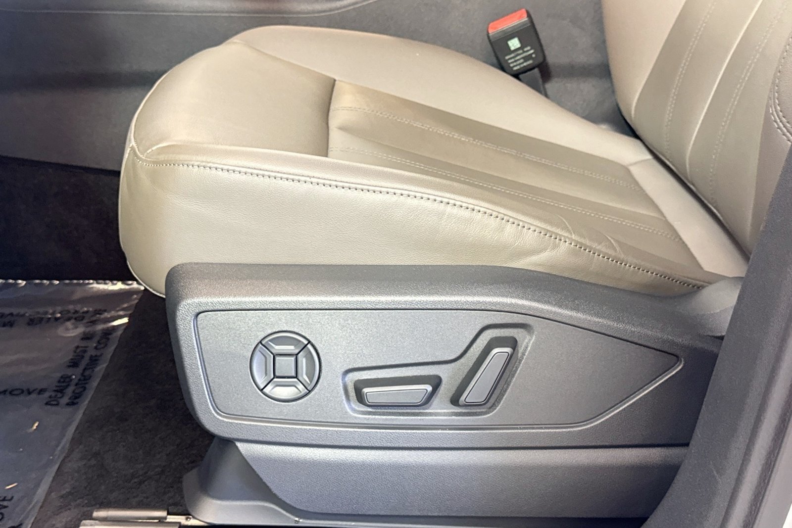 Used 2025 White Audi Premium image 17