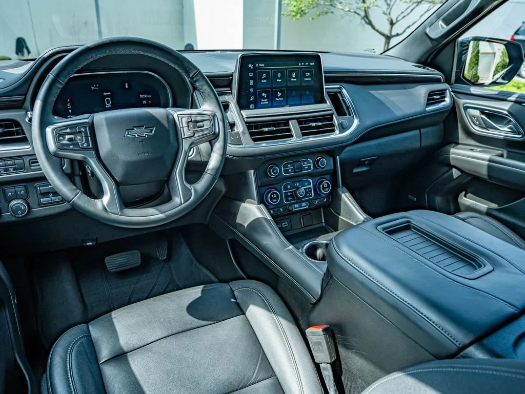 Used 2024 Black Chevrolet Z71 image 31