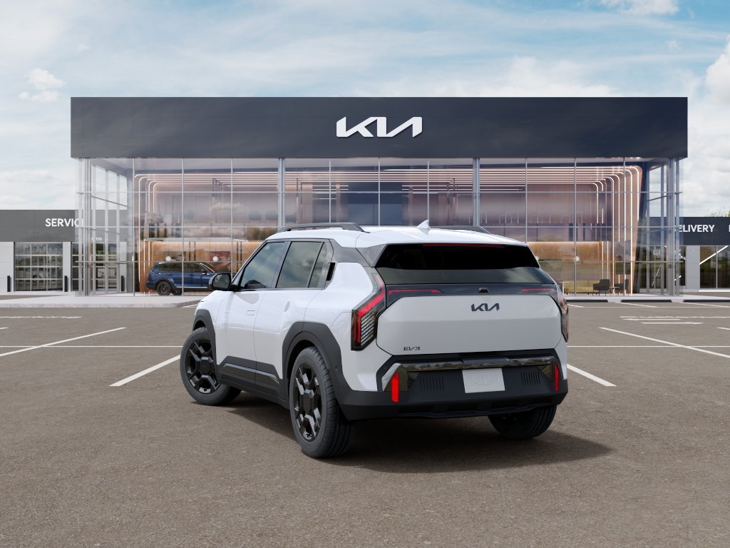 New 2027 Snow White Pearl Kia  image 4